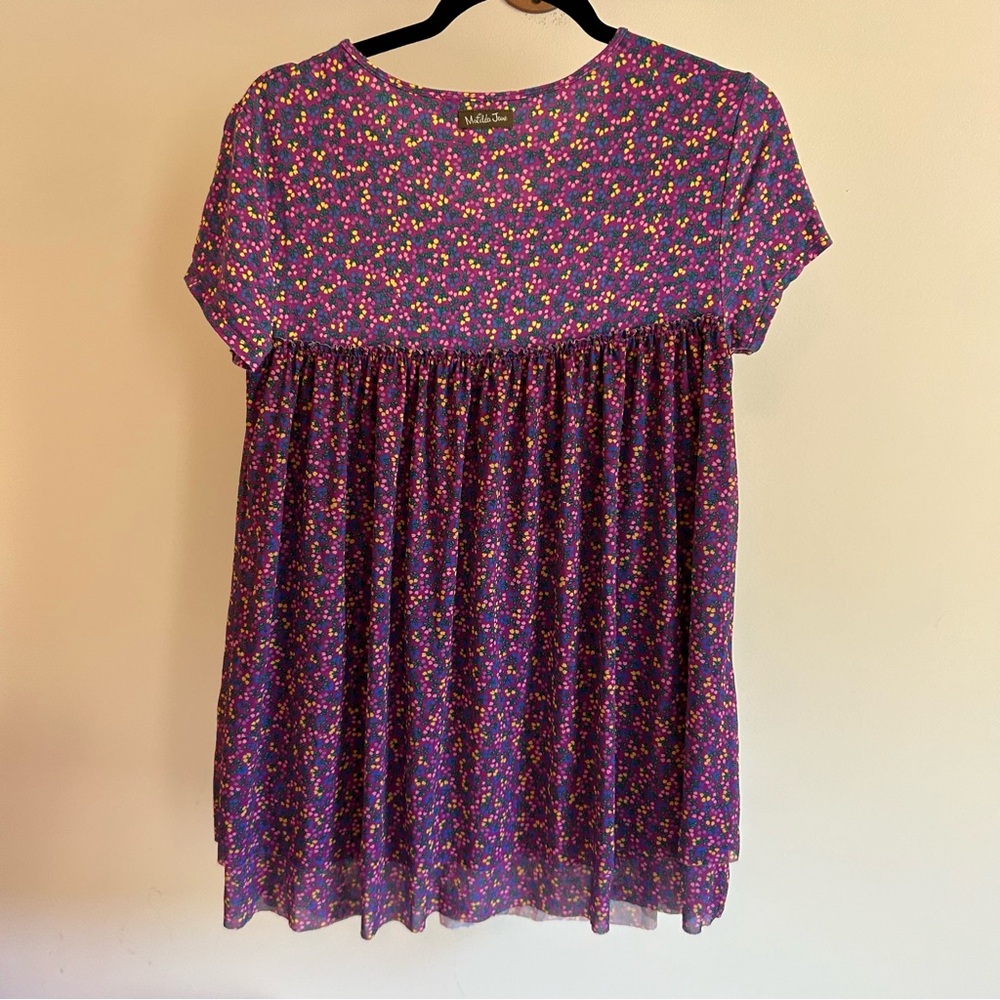 Matilda Jane Walking on a Cloud Short Sleeve Top Size Medium Purple with Flowers - Picture 3 of 5